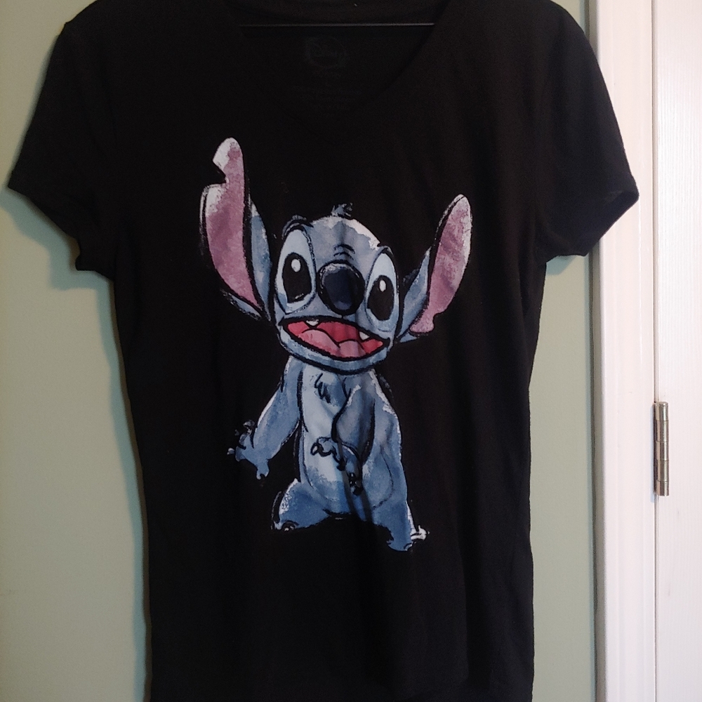 Size L Stitch Shirt- disney